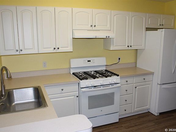 3rd image of 1215 NW 55th St Unit 10