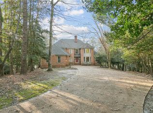 172 Point Heron Dr, Newport News, VA 23606