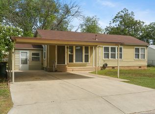 411 Brooks Ave, Schertz, TX 78154
