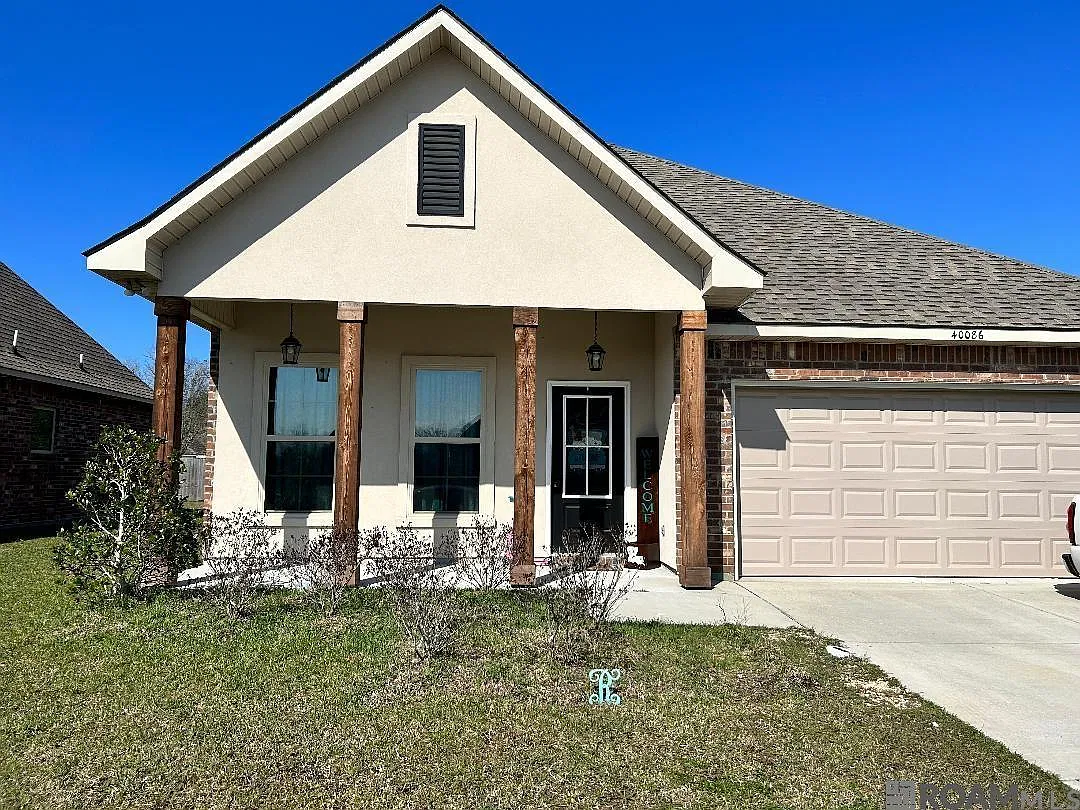 4 bed, 1875 sqft, $2,400 — Photo 1
