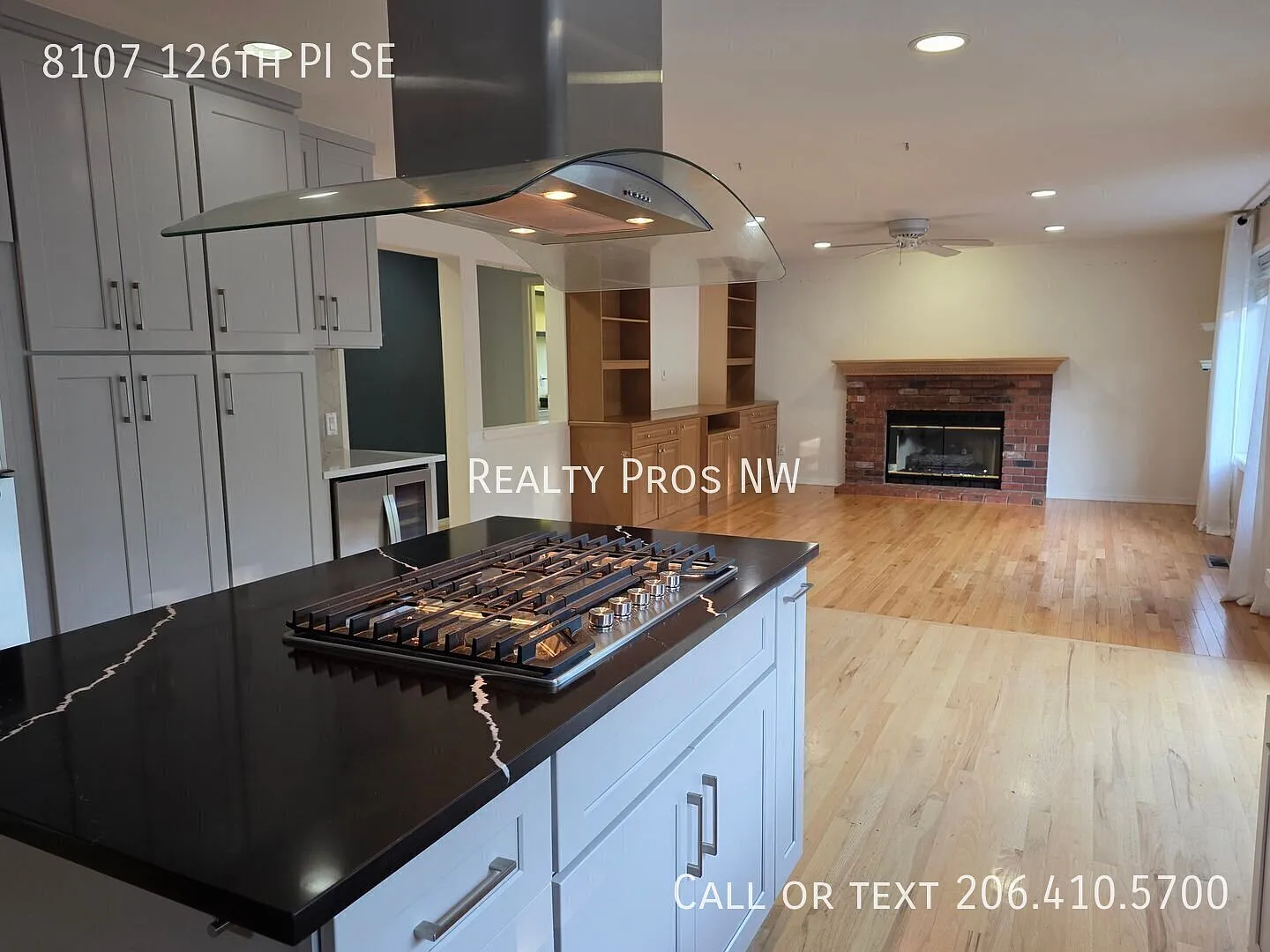 Olympus Lexington Home | 3 Bed, 2.5 Bath | Backs to Greenbelt — Photo 4
