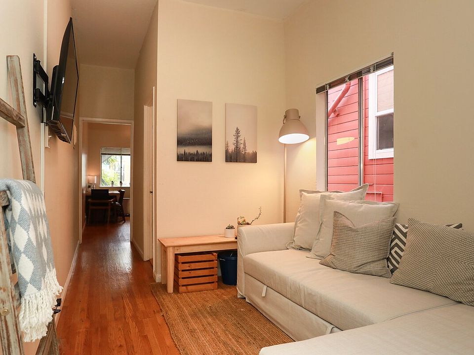 1st image of 2737 Harrison St #B