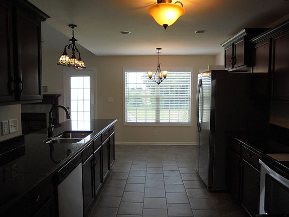 3rd image of 3324 Wiser Dr
