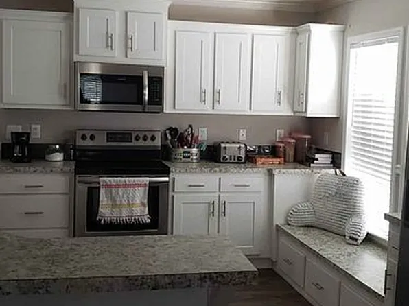 21 Hillandale St, Newnan, GA 30263