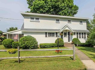 2 Mountain View Ave, Gloversville, NY 12078