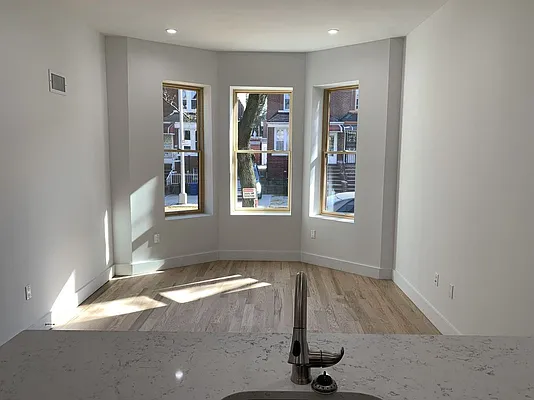 Rented by Prime Homes Management | media 12