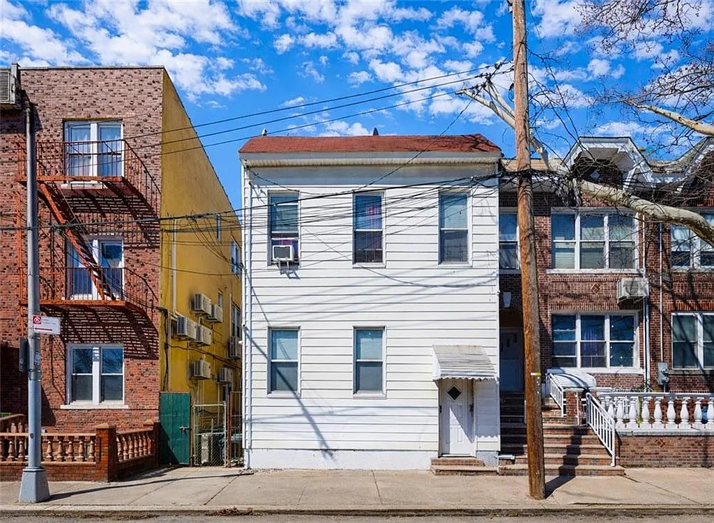 110 Gatling Pl photo 1