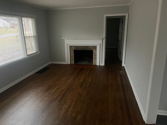 2nd image of 3728 S Norwood Ave
