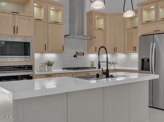 5th image of 12813 Middlesbrough Ave