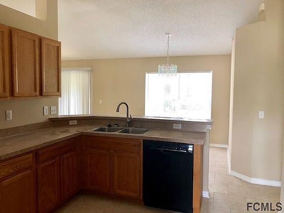 3rd image of 19 Palmer Ln