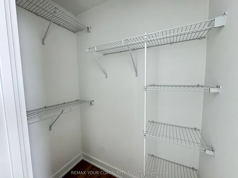 1 Fairview Rd E #2611 — Photo 9