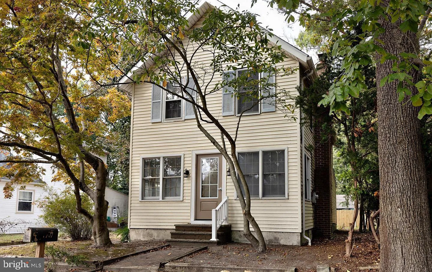 2 bed, 1.0 bath, 1584 sqft, $2,150 — Photo 1