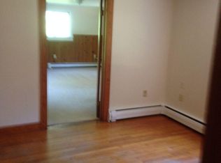 138 Concord Rd, Lee, NH 03861