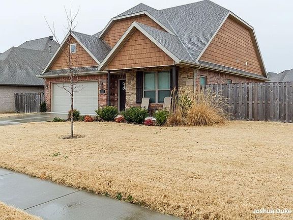 3rd image of 2860 W Topaz Dr