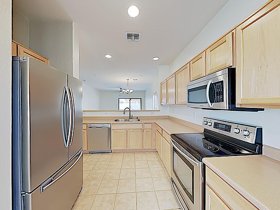 5th image of 45045 W Gavilan Dr
