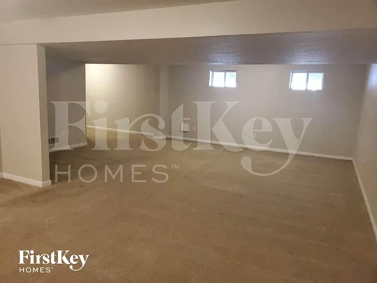 5606 Beechtree Ln — Photo 16
