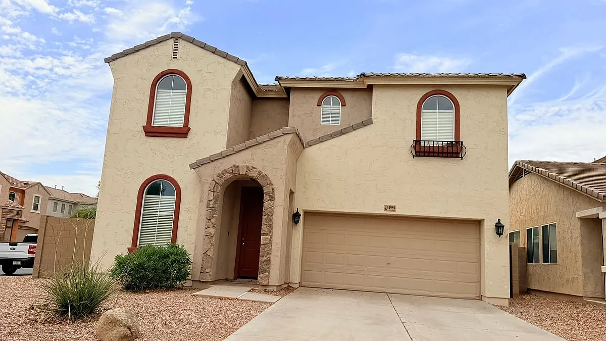 44989 West Woody Road — Photo 1