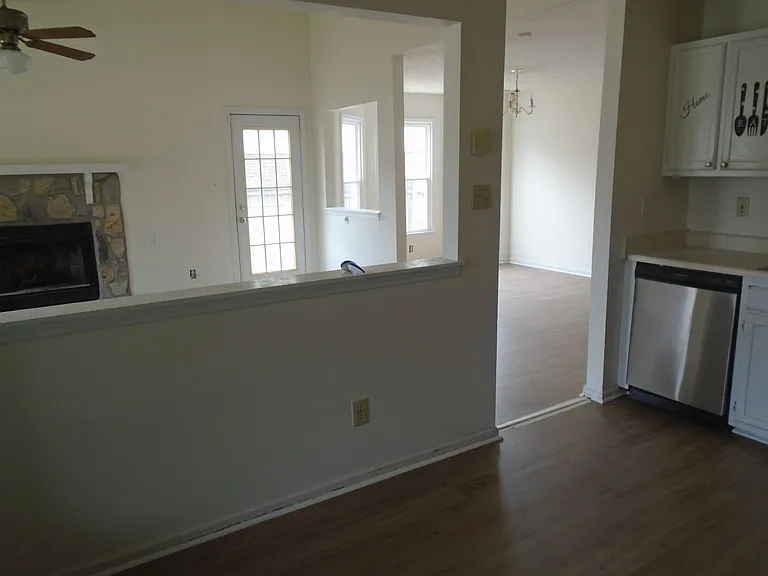 5595 Quietwood Pl — Photo 6