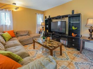 1045 W 109th St, Los Angeles, CA 90044