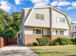 82 Lonergan Dr, Suffern, NY 10901