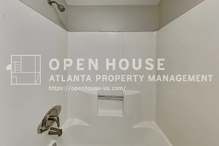 1707 Hickory Grove Trl NW — Photo 11