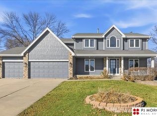 12556 Bristol Cir, Omaha, NE 68164