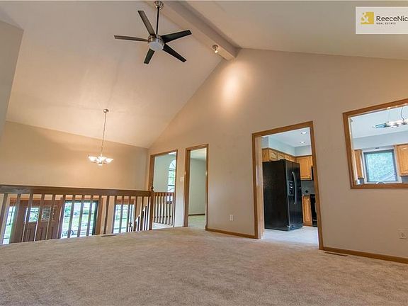 4th image of 508 NW Springwood Dr