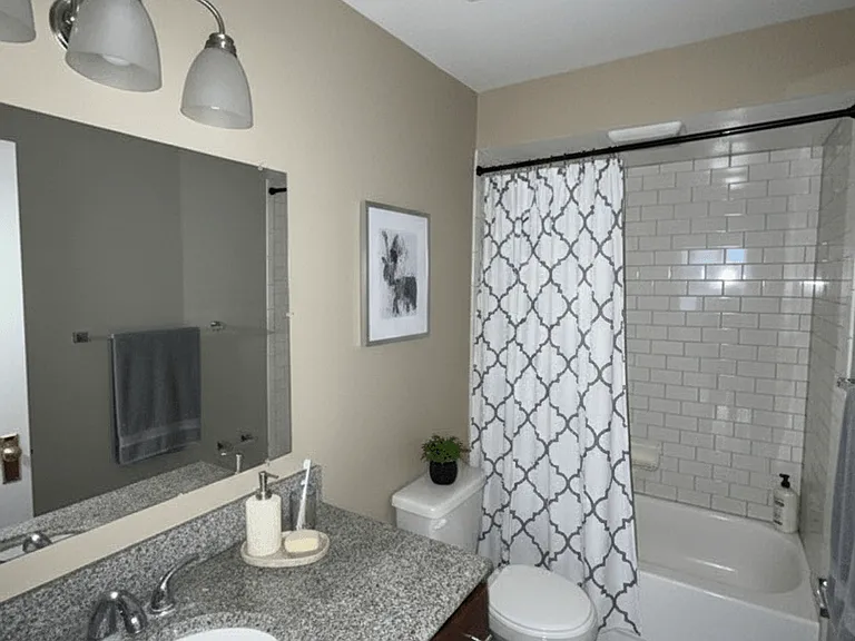 Apartments at 400 Elmwood — Photo 5