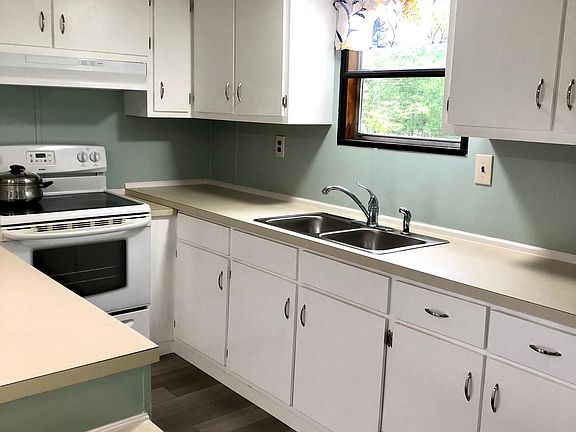 4th image of 65 Greenwood St #65