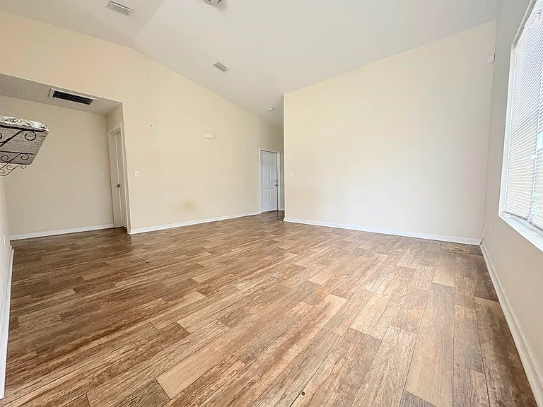 6529 Rivers Bank Way — Photo 8