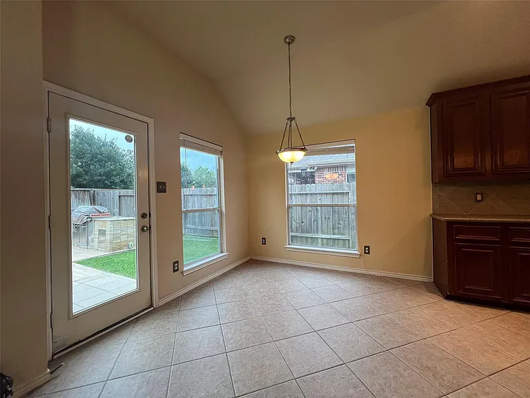 28106 Emma Gardens Ln — Photo 3
