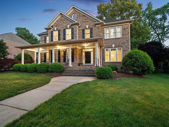 3rd image of 1220 Heritage Hills Way