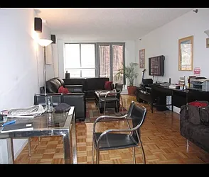 Rented by Ozymandius Realty