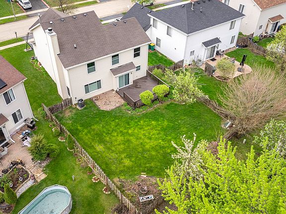 2nd image of 13942 S Isle Royal Cir