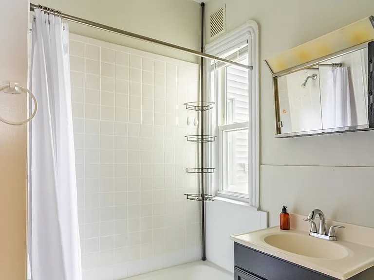787 Columbia Rd #1L — Photo 10