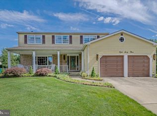 863 Putman Pl, Mount Laurel, NJ 08054