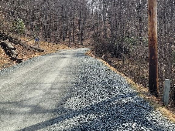 3rd image of 327 Locust Ridge Road