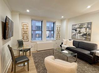 150 W 51st St APT 827, New York, NY 10019