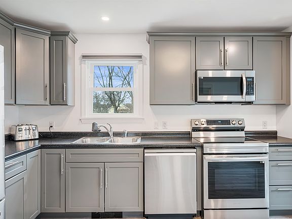 2nd image of 29 Victor Place