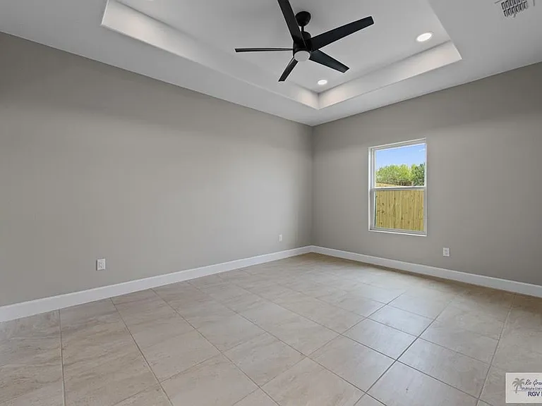 3269 Alegre Dr #B — Photo 12