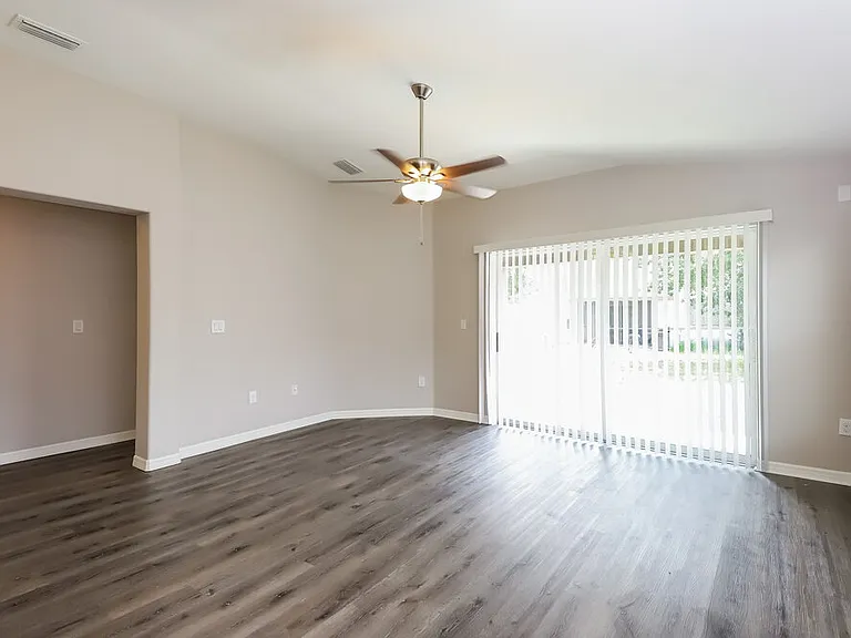 7338 Lumber Port Dr — Photo 3