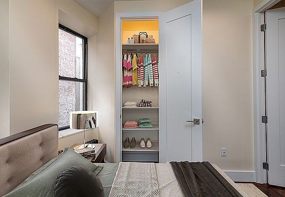 3rd image of 941 Washington Ave #729