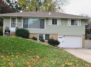 2030 24th St NW, Rochester, MN 55901