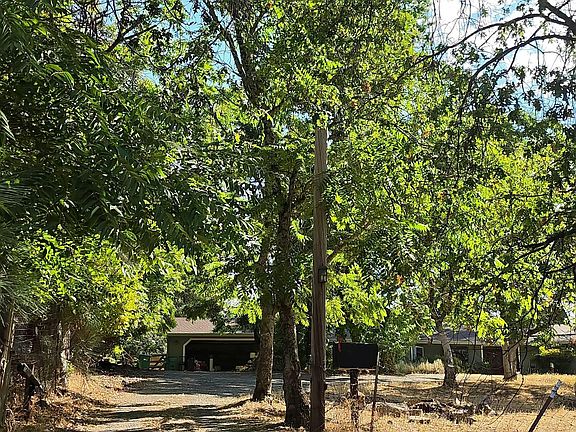 3rd image of 18835 River Ranch Rd