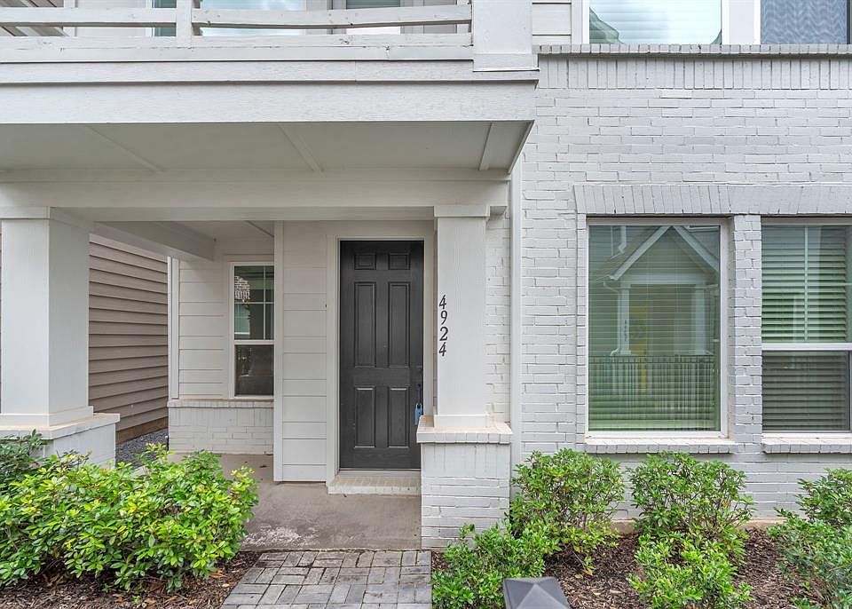1st image of 4924 Deavers Ln