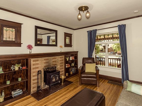5th image of 3254 N Josephine St