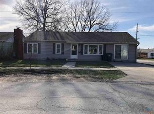 718 N College Ave, Warrensburg, MO 64093