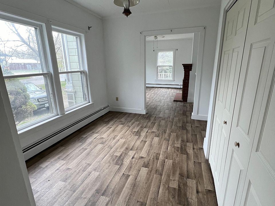2nd image of 290 Main St #102