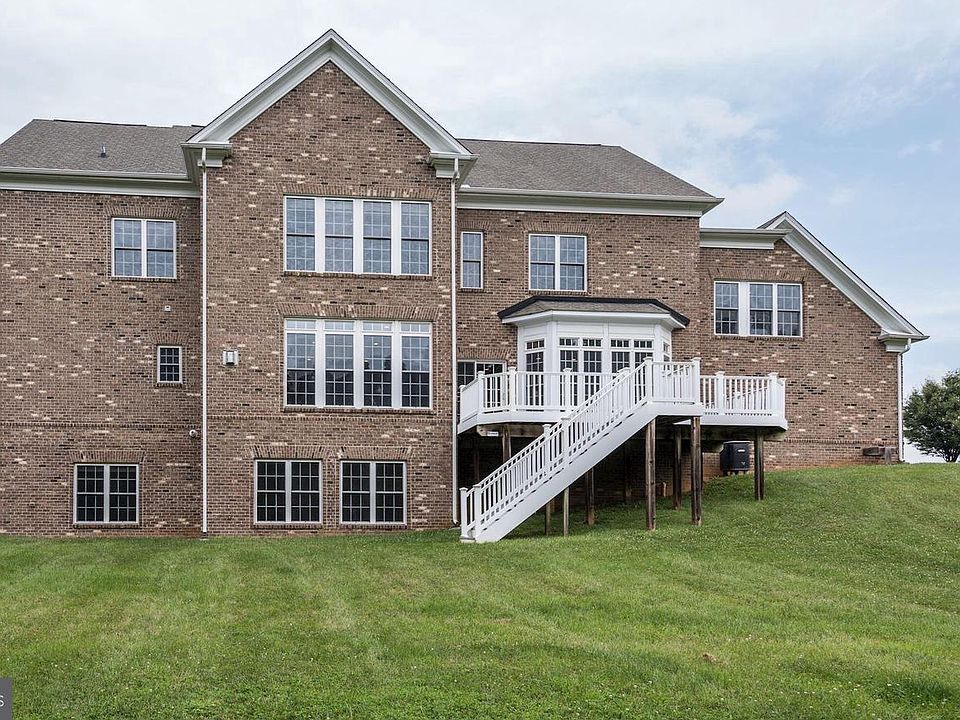 2nd image of 2315 Long Ridge Rd