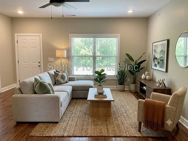 145 Bruin Dr #223 — Photo 9